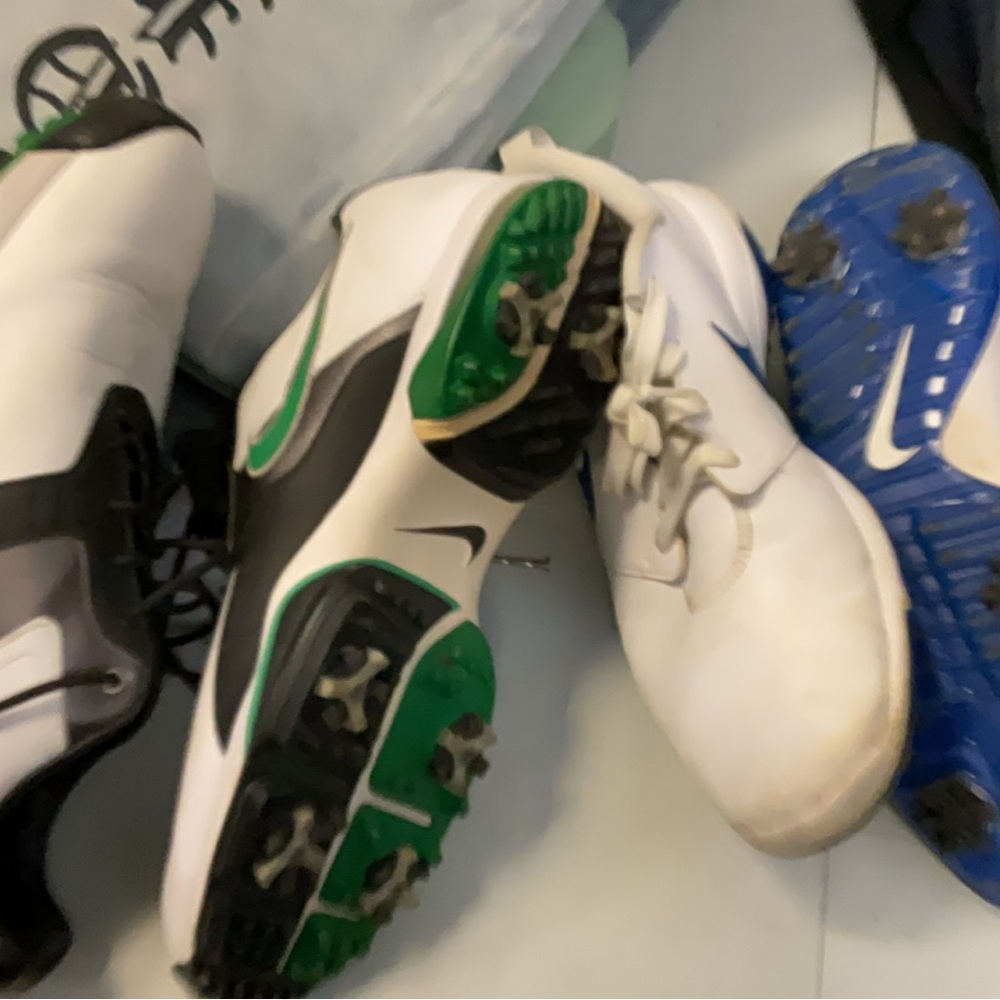 Nike Men's White and Green Athletic Shoes